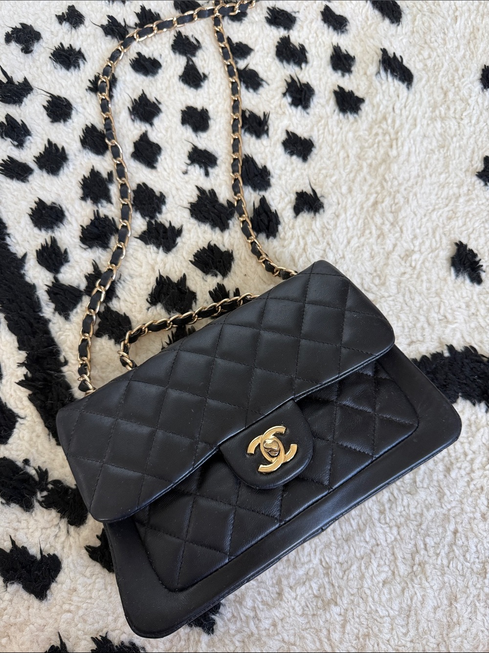CC Quilted Lambskin Double Flap Shoulder Bag in Black matelasse
